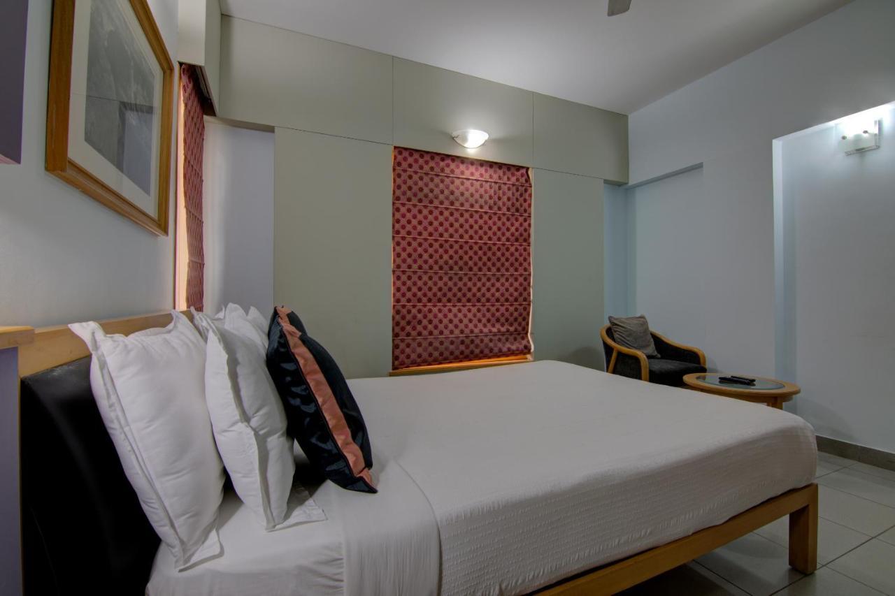 העיר בנגלור Tristar Serviced Apartments מראה חיצוני תמונה