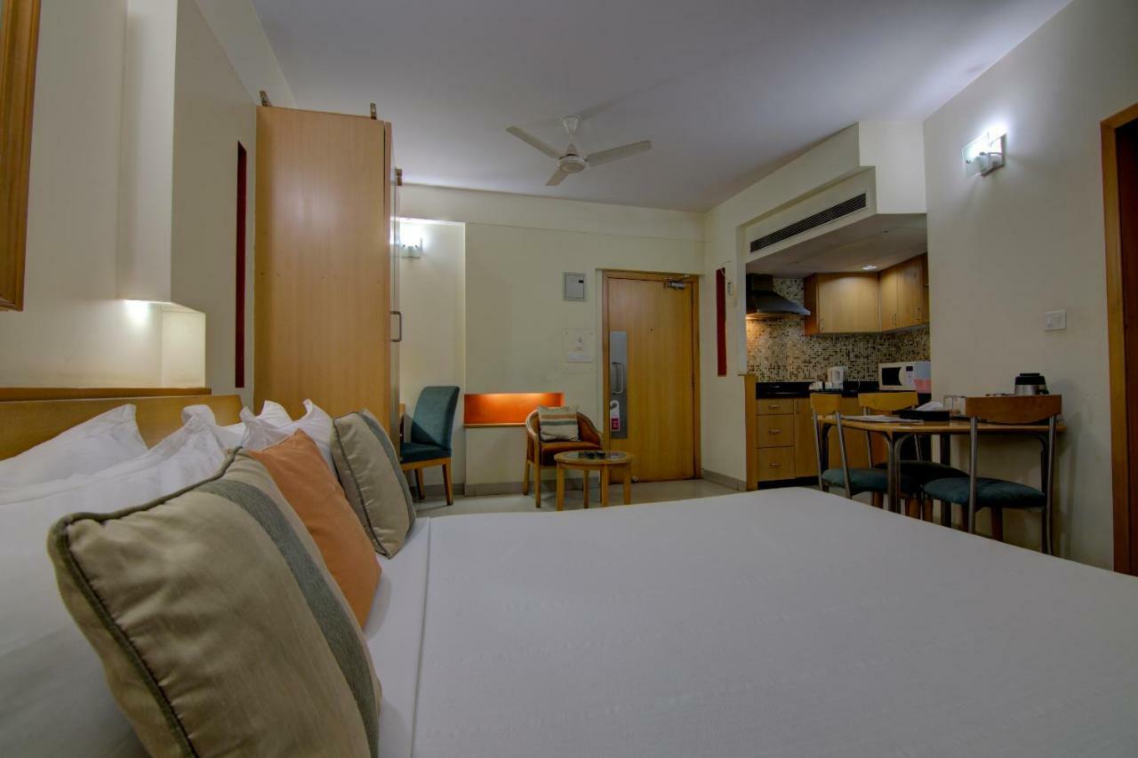 העיר בנגלור Tristar Serviced Apartments מראה חיצוני תמונה