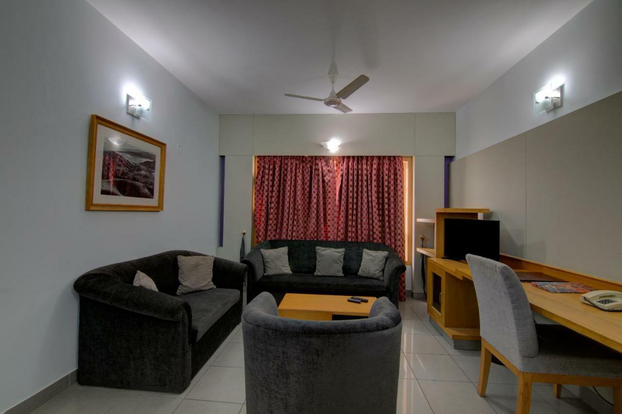 העיר בנגלור Tristar Serviced Apartments מראה חיצוני תמונה