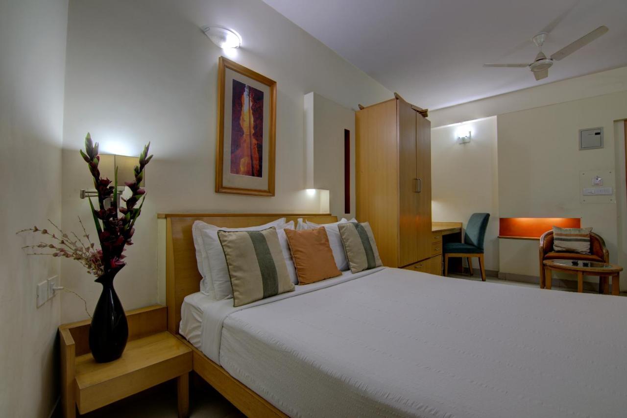 העיר בנגלור Tristar Serviced Apartments מראה חיצוני תמונה